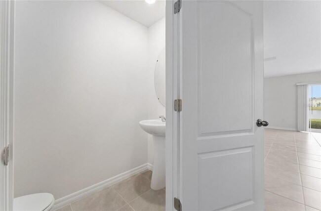 Building Photo - 6594 Leo Ln