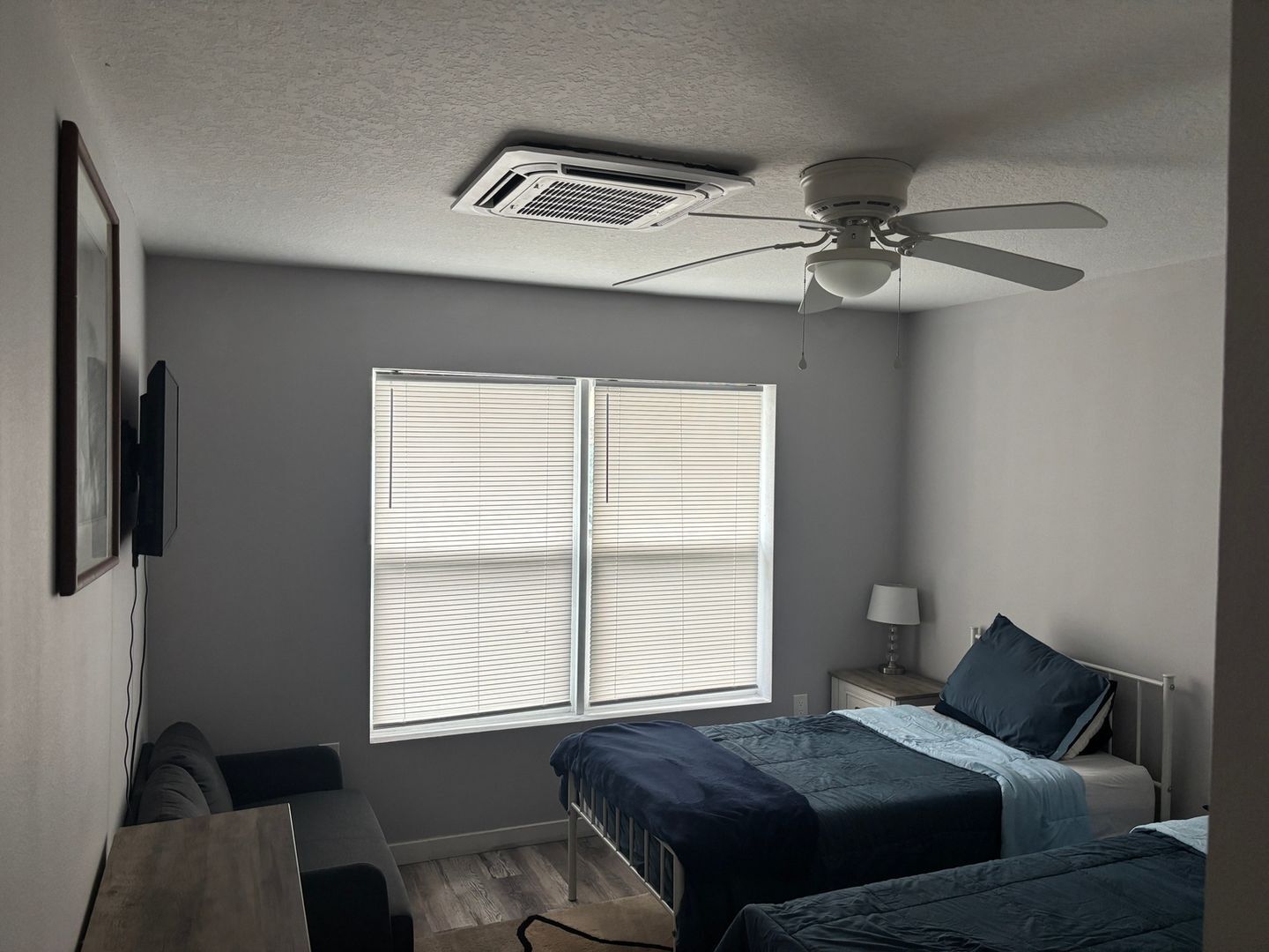 Building Photo - 7010 Jones Rd