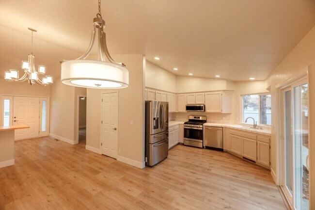 Building Photo - BEAUTIFULLY UPDATED CRYSTAL LAKES HOME WITH PRIVATE BACKYARD, RESORT-STYLE AMENITIES & PRIME SOUT...
