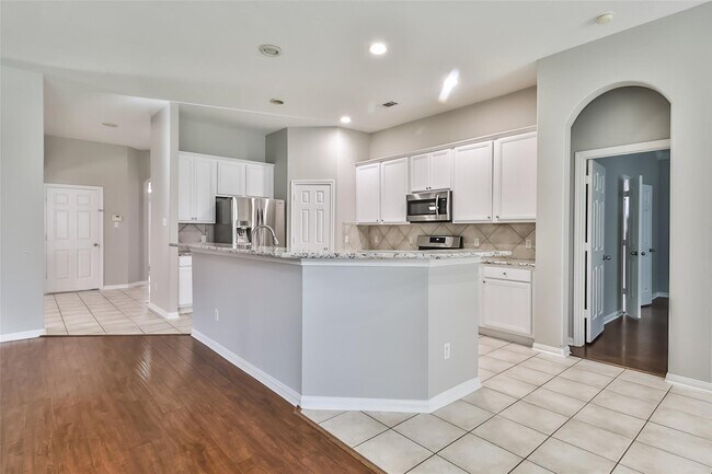 Building Photo - 15318 Bent Twig Way