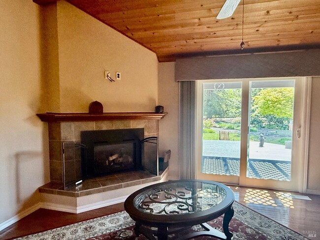 Building Photo - 976 Slate Dr