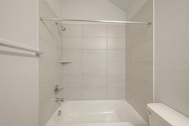 Building Photo - 213 McCrea Ct