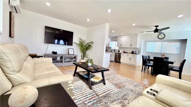 Building Photo - 515 Florence Ave