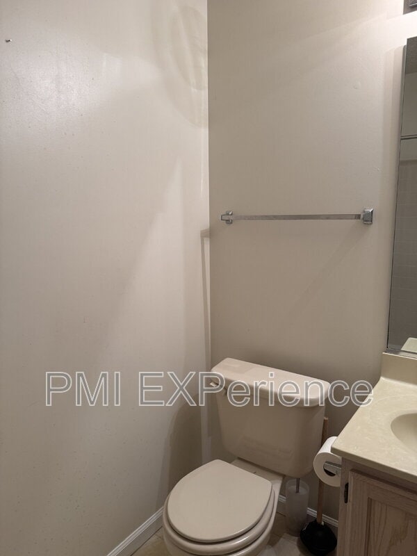 Building Photo - 5861 E Boniwood Turn