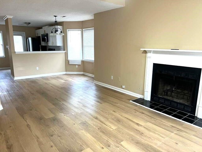 Building Photo - 8034 S Bay Ct