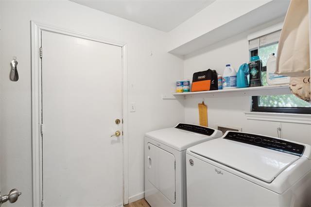 Building Photo - 3008 Kirby Dr