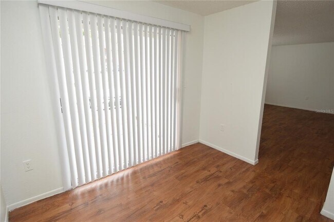 Building Photo - 8425 Cerro Cir