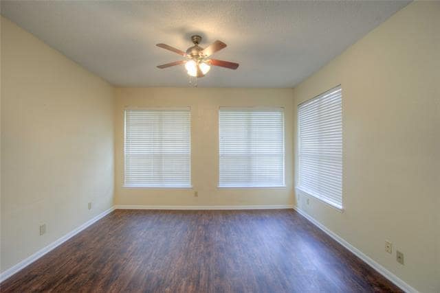 Building Photo - 4221 Crestedge Dr