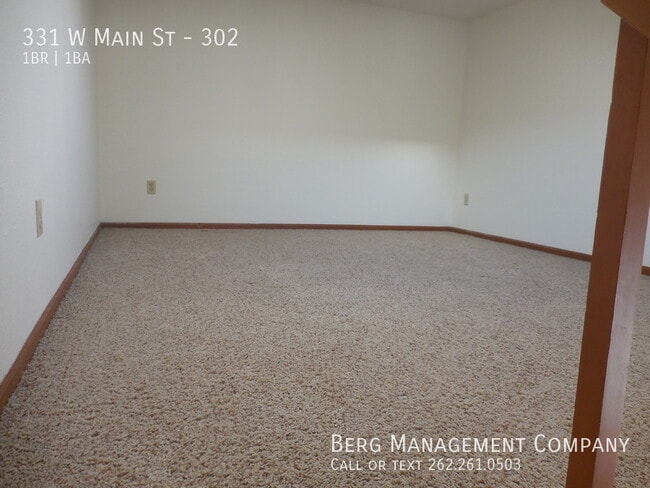 Building Photo - 331 W Main St