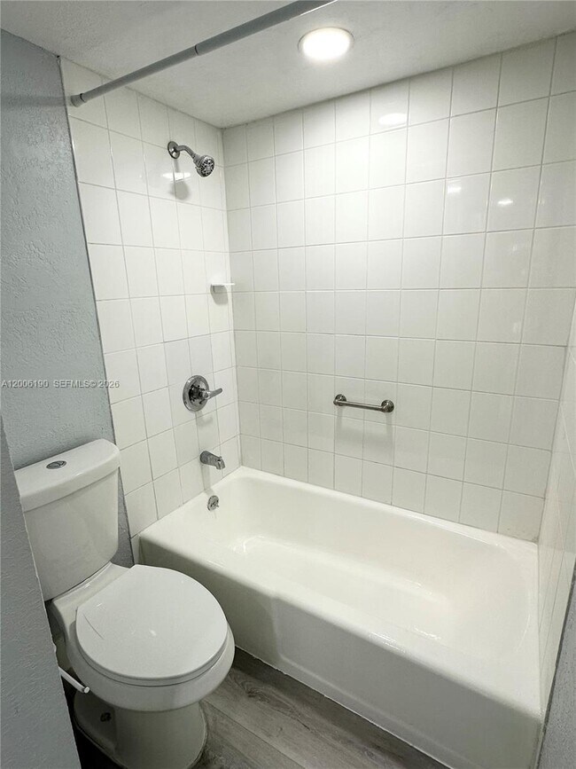 Building Photo - 9405 SW 76th St