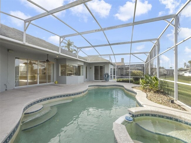 Building Photo - 7871 Canyon Lake Cir