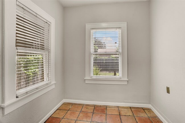 Building Photo - 5221 Mulford St