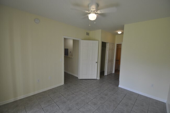 Building Photo - 1106 Belmont Ln