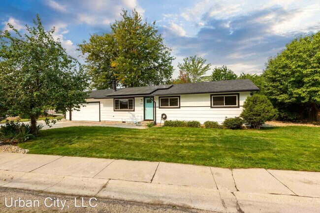 Building Photo - 3 br, 1 bath House - 1125 Wild Phlox