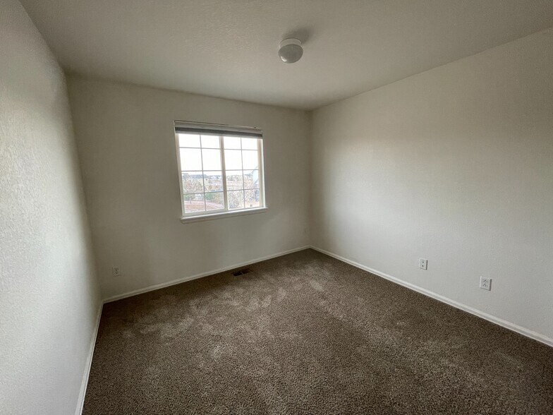 Building Photo - 8572 Tibbs Rd