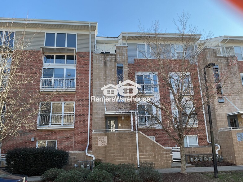 Building Photo - 3634 Card St