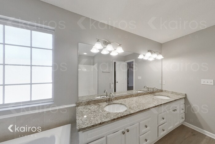 Building Photo - 334 Amanda Dr