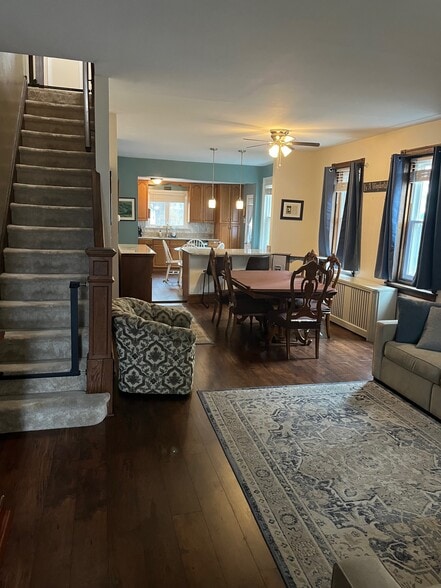 Building Photo - 511 Stanwood St