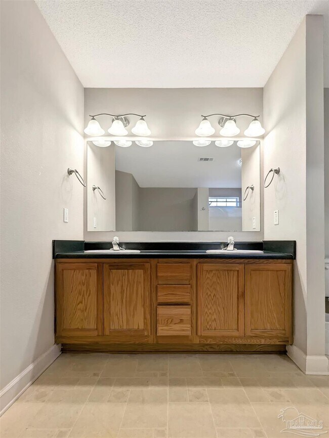 Building Photo - 734 Marlin Spike Dr