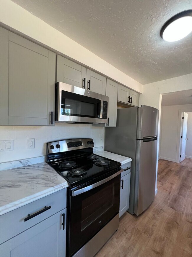 Building Photo - 4036so