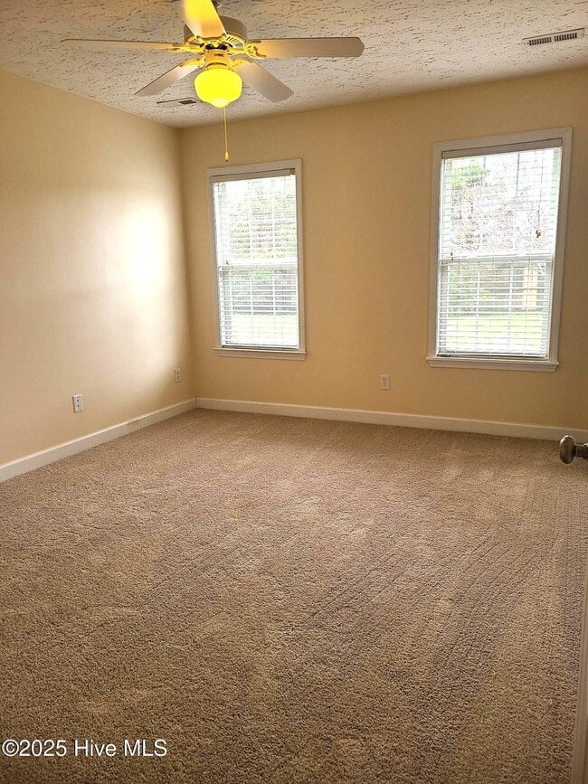 Building Photo - 9499 Huckabee Dr NE