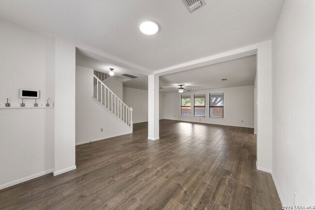 Building Photo - 1207 Canyon Parke Dr