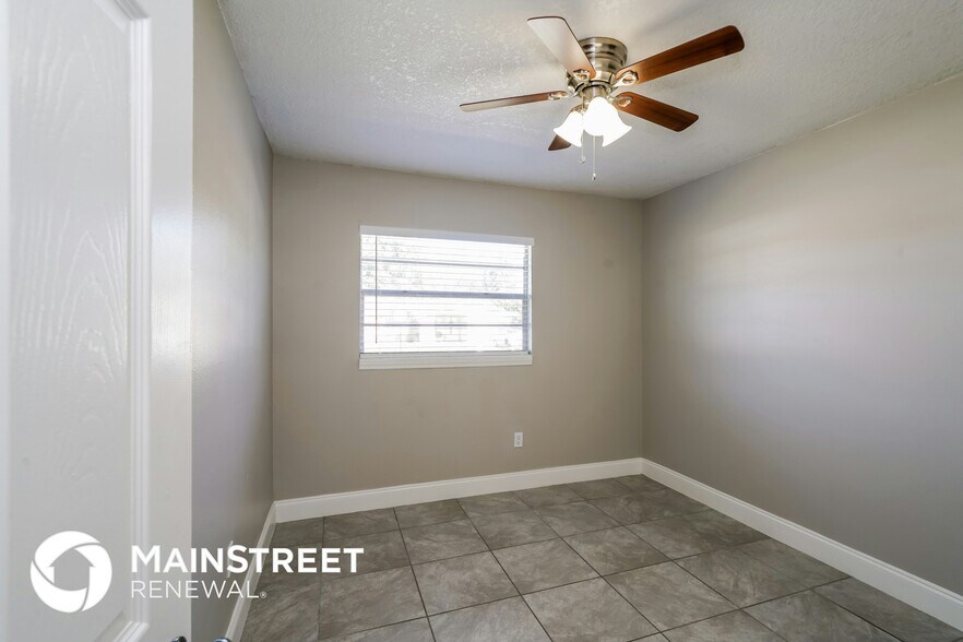 Building Photo - 1532 Ormond Ave