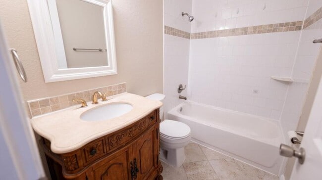 Building Photo - 7298 Ulmerton Rd