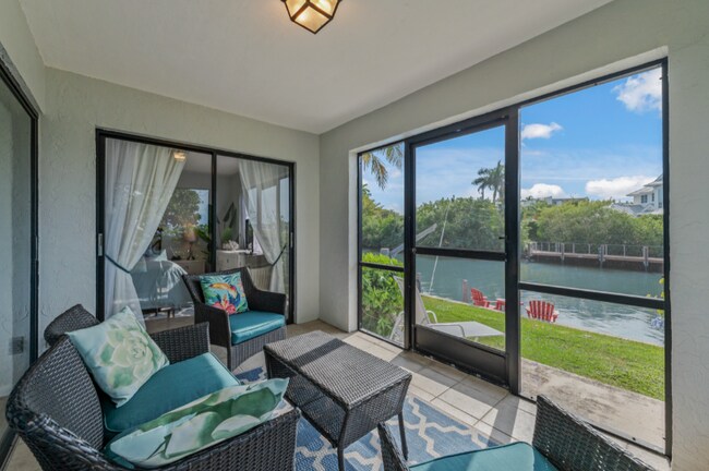 Building Photo - 1334 Chesapeake Ave