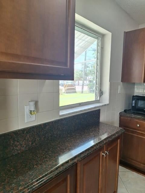 Building Photo - 2020 NE 51st Ct