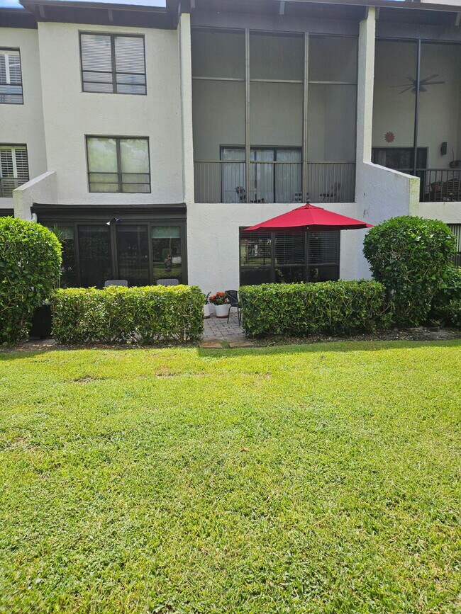 Primary Photo - 900 Greensward Ln