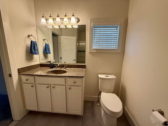 Building Photo - Impeccably maintained, custom-built home located in the sought-after Bay Breeze Estates community.