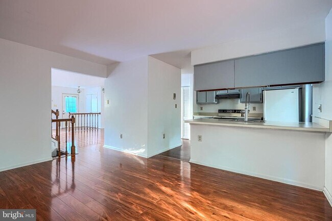 Building Photo - 8 Lambeth Bridge Ct