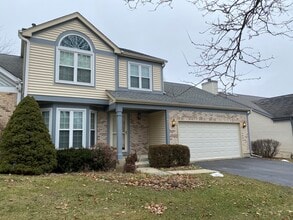 Building Photo - 6146 Golfview Dr