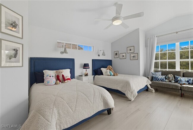 Building Photo - 5873 3 Iron Dr