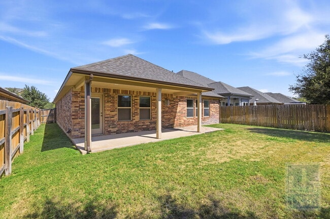 Building Photo - 188 Danbark Dr