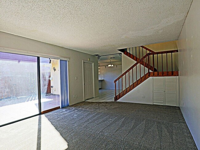 Building Photo - Parkwoods 1556-1