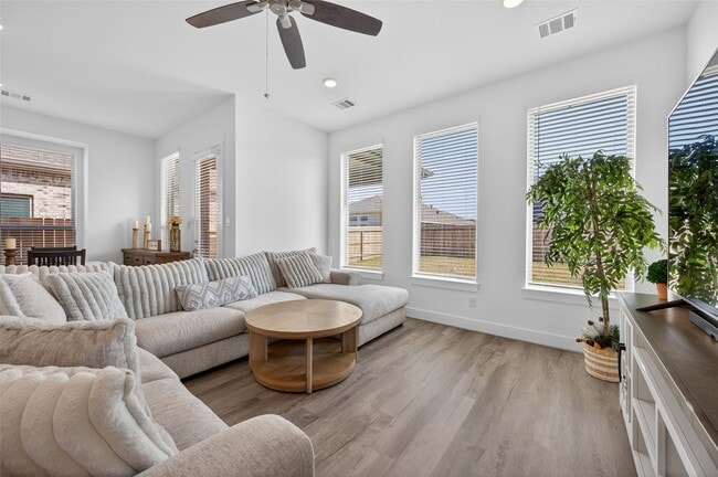 Building Photo - 6118 Waterman Lk Ln