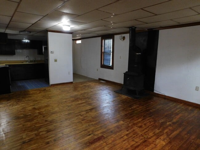 Building Photo - 240 Dogwood Dr