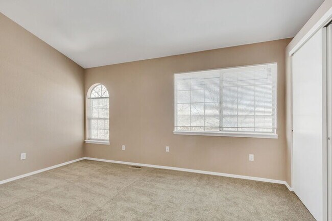 Building Photo - 18010 Becket Dr