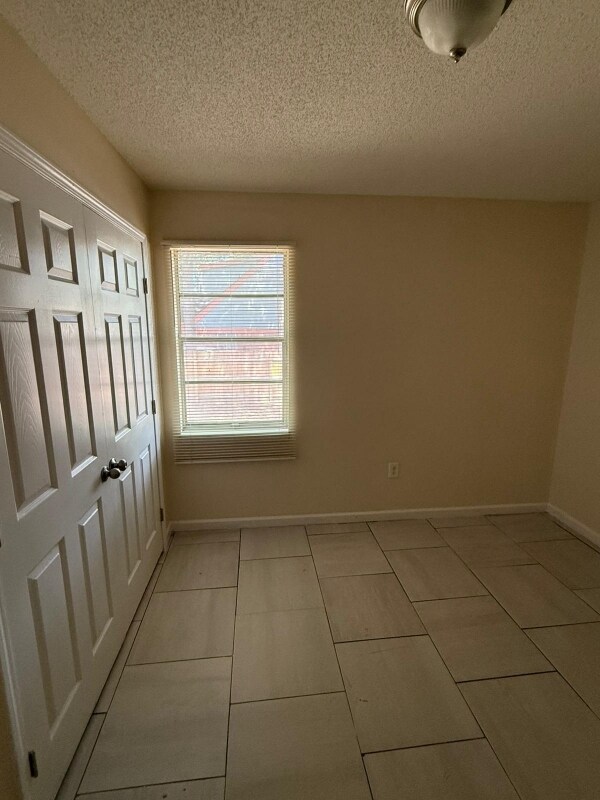 Building Photo - 3720 Outland Rd