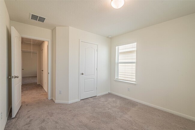 Building Photo - 5015 Gazelle Leap Ln