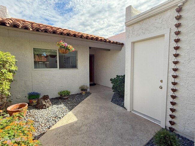 Building Photo - 6533 N Maryland Cir