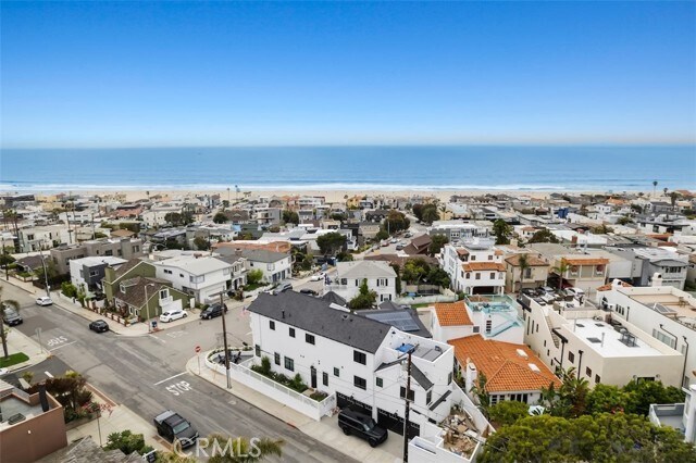 Building Photo - 2406 Silverstrand Ave