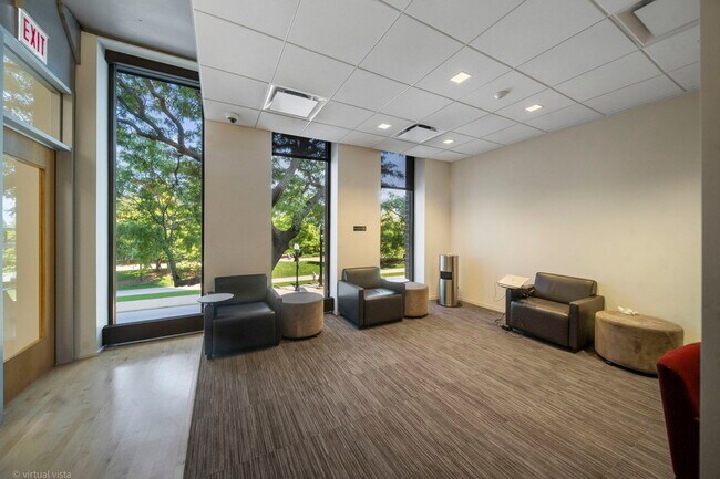 Building Photo - 505 N Lake Shore Dr