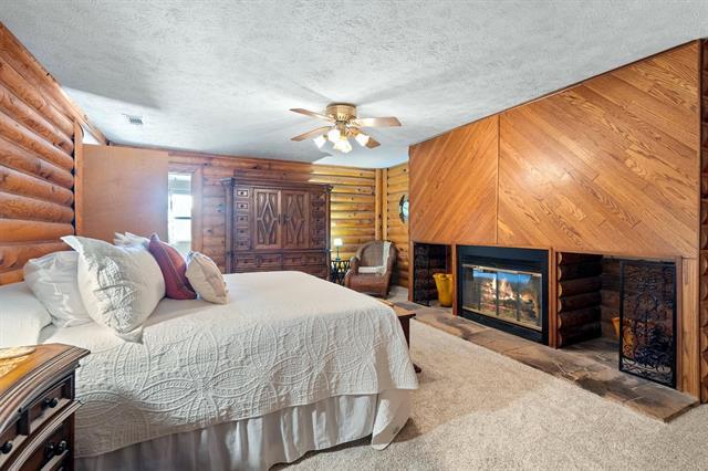 Building Photo - 322 Post Oak Dr