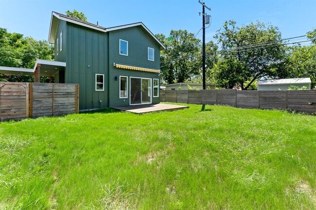 Building Photo - 7603 Creston Ln