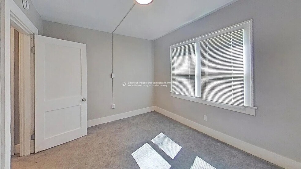 Building Photo - 1138 Lillian Ave