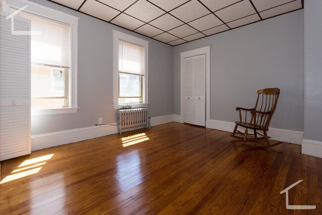 Building Photo - 116 Pearson Ave