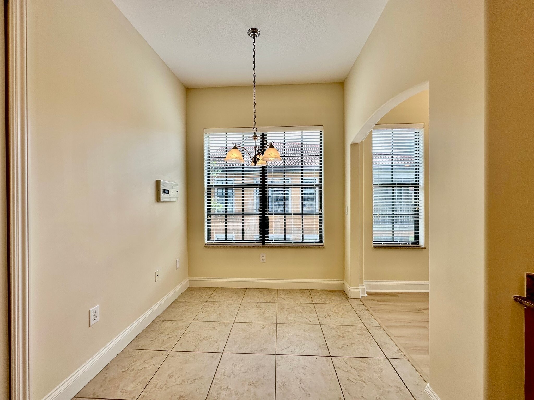 Building Photo - 1303 Verde Dr